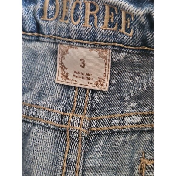 Decree Cut Off Studded Details 5 Pocket Blue Jean Shorts size 3 (32x4.5 ) - Picture 5 of 8
